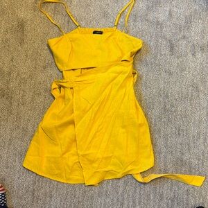 Cute yellow dress from forever 21